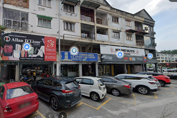 Pandan Indah Ground Floor & Mezzanine Floor Facing Mainroad Easy Access 