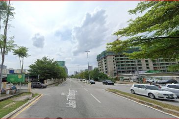 Setapak 3.5 Storey Semi-D Factory Facing Mainroad Easy Access 