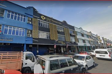 Setapak Ground Floor shop 22x75 Opposite Setapak Central Mall Available Now