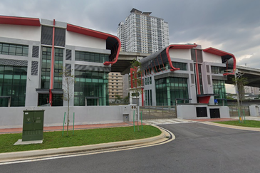 Kota Damansara Brand New 3 Storey Semi-D Factory Build up 7100sf 200AMP with Cargo Lift