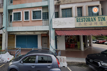 Pandan Perdana Ground Floor Shop 22x75 Many Parking Space