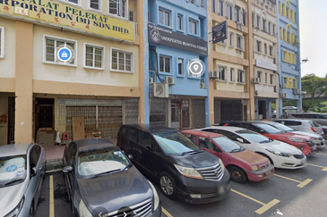 Pandan Perdana Ground Floor Shop 22x75 Many Parking Space