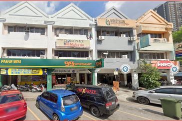 Sec 1 Ground floor Shop 2200sf Nearby 99 SPEEDMART & BSN Bank