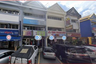Sec 1 Ground floor Shop 2200sf Nearby 99 SPEEDMART & BSN Bank