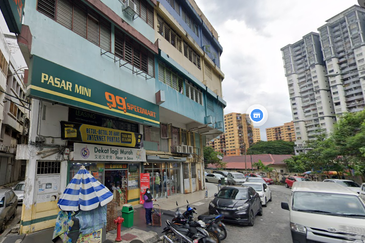 Pudu Freehold 2 Adjoining 4.5 Storey Shop-Office (Corner + Intermediate) Near Jln Loke Yew & Kenanga Wholesale City Mall (KWC)