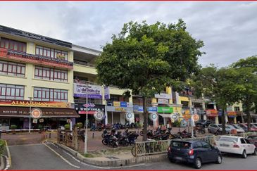 Platinum Walk Big Corner Shop Next to Setapak Central Mall Great Location