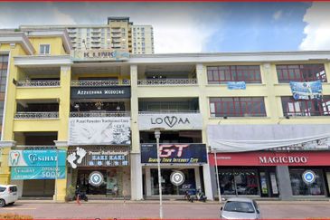 Platinum Walk Big Corner Shop Next to Setapak Central Mall Great Location