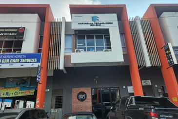 The Parc Factory Outlet