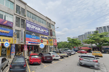 Medan Idaman 2 Storey (Ground + Mezzanine Floor) Shop 