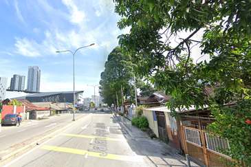 Ayer Panas Newly Built Double Storey Corner Commercial Bungalow Facing Mainroad Next to Pasar & Opposite Food Court 