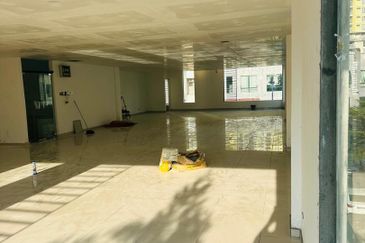 Corner Lot Crystalville Setapak 2nd Flr Office