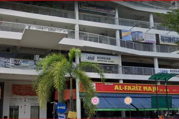 PV128 Ground Floor + Mezzanine Floor Near to 3 Condominiums & Columbia Hospital