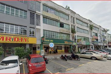 Medan Idaman First Floor Office With Lift Near Mr DIY & 99Speedmart