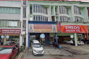 Medan Idaman First Floor Office With Lift Near Mr DIY & 99Speedmart