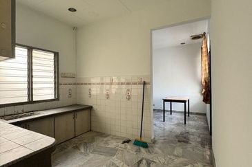 Subang Perdana Goodyear Court 7