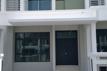 Stramax Residences @ Desaria