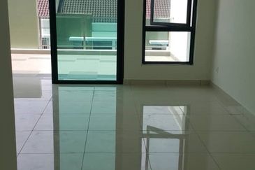 Stramax Residences @ Desaria