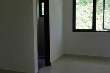 Stramax Residences @ Desaria