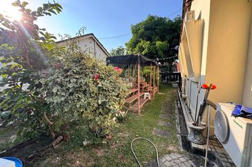 1 Storey Semi D, Jalan Sungai Kelian, Tanjung Bungah, Well Maintained, Nice Location, Good Condition