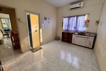 1 Storey Semi D, Jalan Sungai Kelian, Tanjung Bungah, Well Maintained, Nice Location, Good Condition