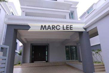 The Zen Bungalow, 3.5 Storey, With Lift, Private Pool, Rooftop Terrace, Jalan Batu Uban 5, Gelugor