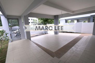 The Zen Bungalow, 3.5 Storey, With Lift, Private Pool, Rooftop Terrace, Jalan Batu Uban 5, Gelugor