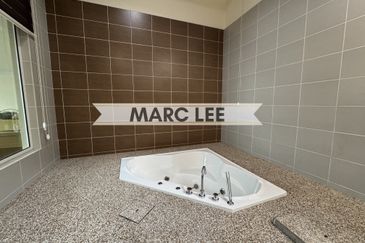 The Zen Bungalow, 3.5 Storey, With Lift, Full Furnished, Rooftop Terrace, Jalan Batu Uban 5, Gelugor