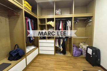 The Zen Bungalow, 3.5 Storey, With Lift, Full Furnished, Rooftop Terrace, Jalan Batu Uban 5, Gelugor