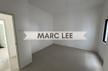 Glisten Hill Condominium @ Juru