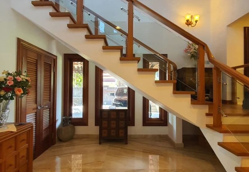 Laman Ara Damanara. Exclusively renovated to perfection.