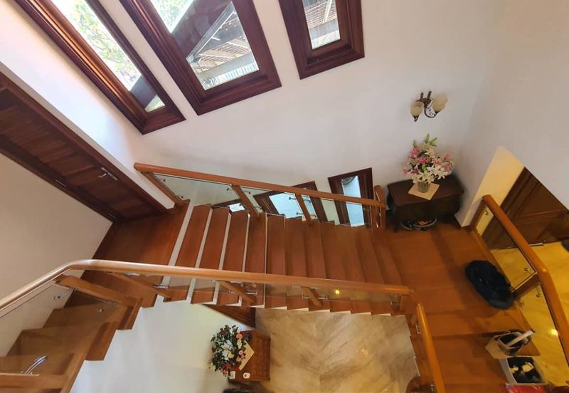 Laman Ara Damanara. Exclusively renovated to perfection.