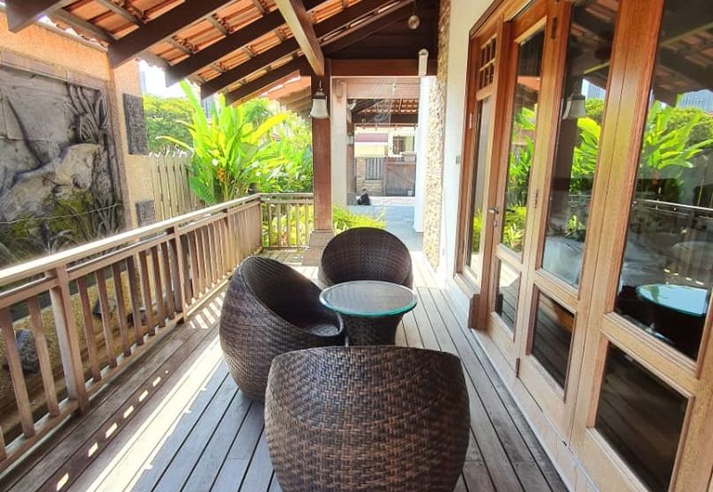 Laman Ara Damanara. Exclusively renovated to perfection.