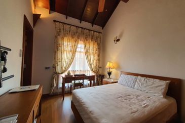 Laman Ara Damanara. Exclusively renovated to perfection.