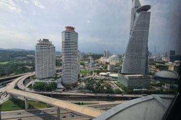 KL Gateway Premium Residence