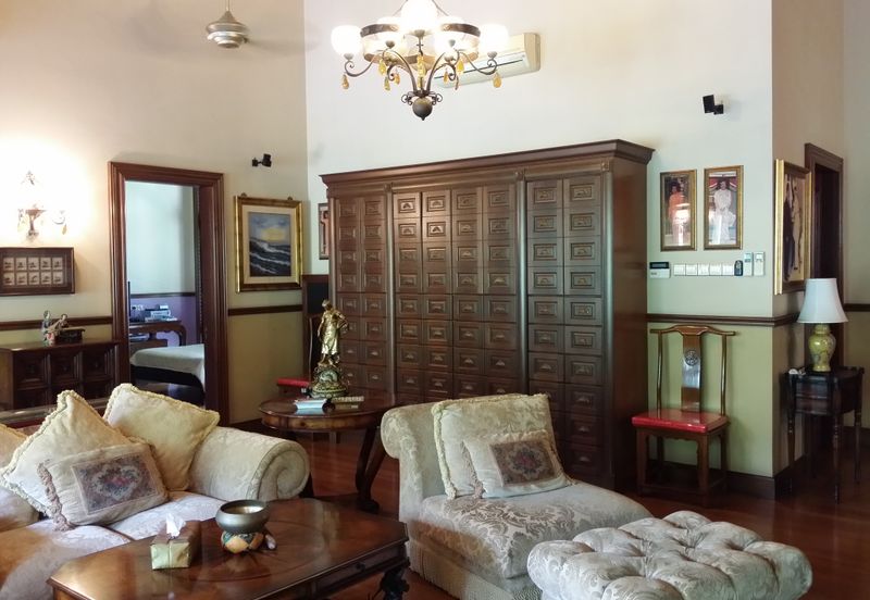 Awesome Kenny Hills Bungalow for Sale