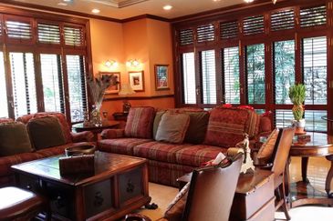 Awesome Kenny Hills Bungalow for Sale