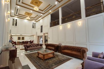 A Majestic Home For The Privileged Few