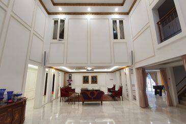 A Majestic Home For The Privileged Few