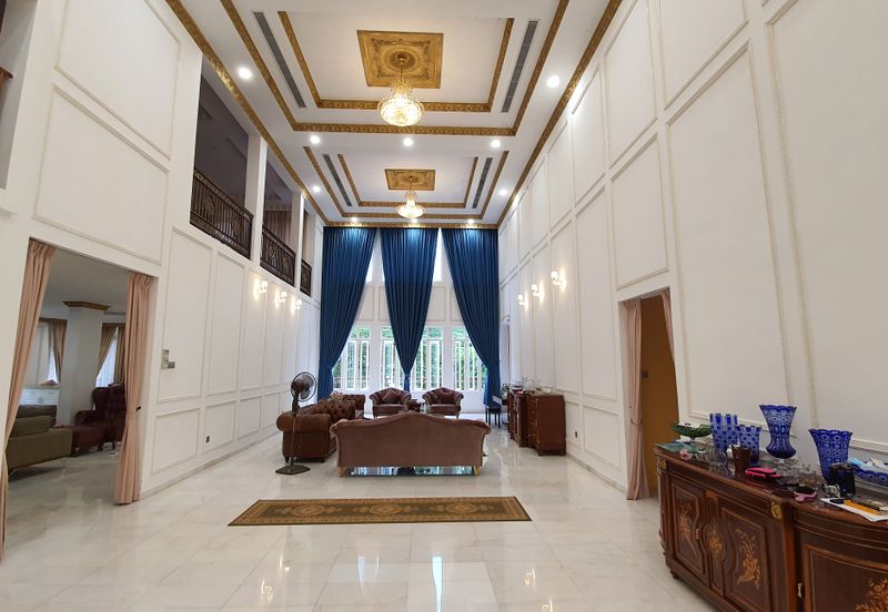 A Majestic Home For The Privileged Few