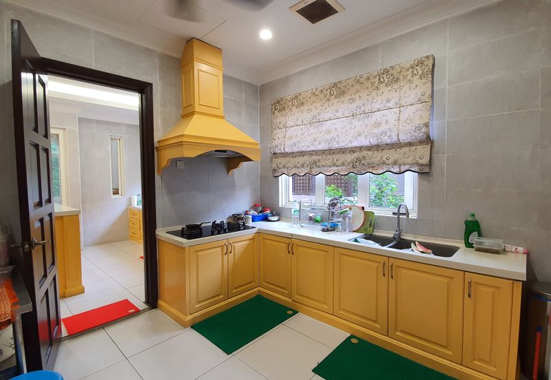 A Majestic Home For The Privileged Few