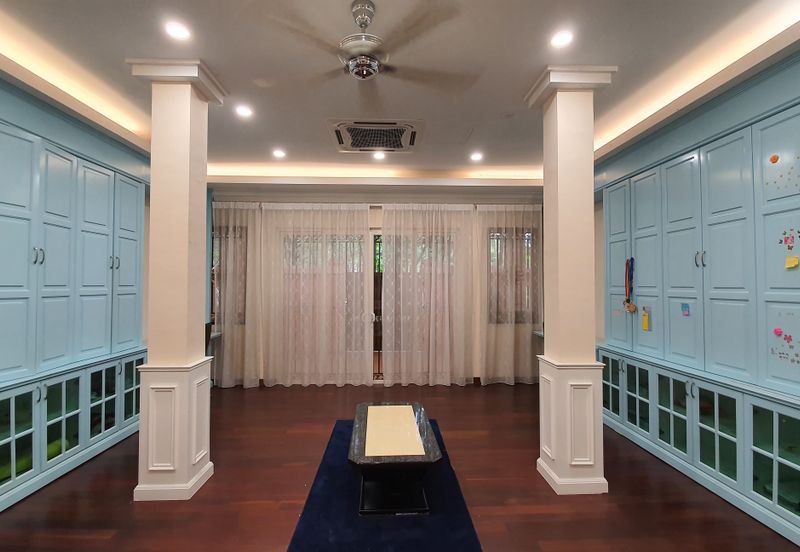 A Majestic Home For The Privileged Few