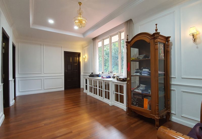 A Majestic Home For The Privileged Few