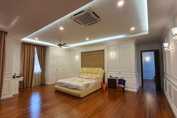 A Majestic Home For The Privileged Few