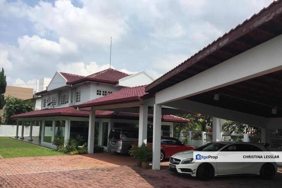 Section 17 A Beautiful Bungalow With Large Land, Selangor, Petaling Jaya