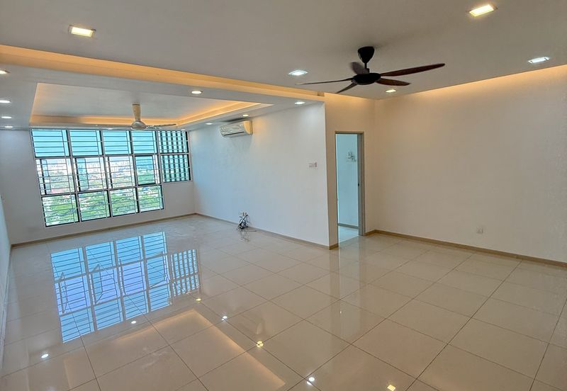 Vista Alam Serviced Apartment