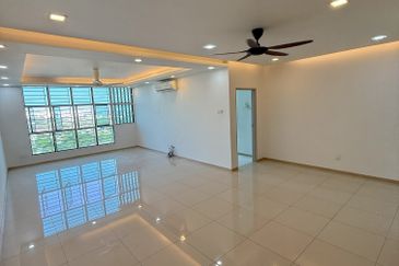 Vista Alam Serviced Apartment