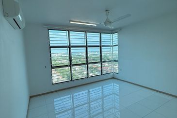 Vista Alam Serviced Apartment