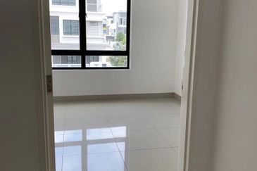 Jalan Setia Utama U13/37P