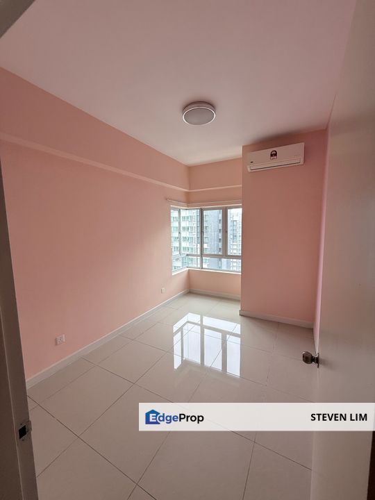 For Sale: 3 Bedroom Service Residence in Southville City, Jalan BLS 2, Selangor, Bangi