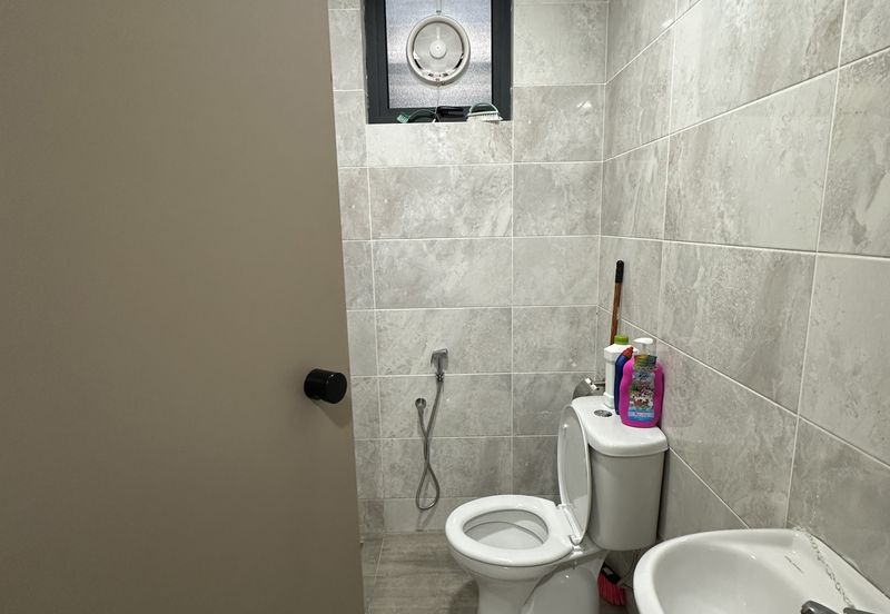 Kenwingston Square Garden